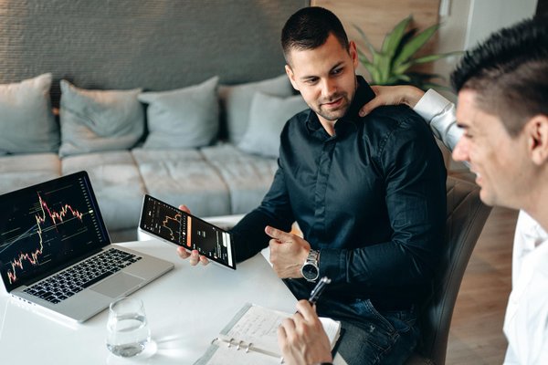 Quelles stratégies de contenu pour un site de recettes végétaliennes?